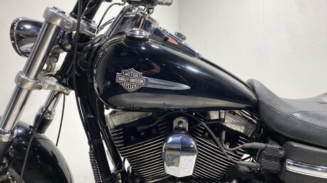 Harley-Davidson Dyna 1584 FXDF Fat Bob 34