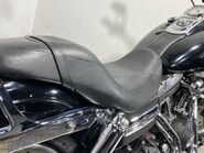 Harley-Davidson Dyna 1584 FXDF Fat Bob 37