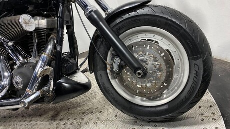 Harley-Davidson Dyna 1584 FXDF Fat Bob 41