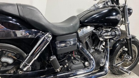 Harley-Davidson Dyna 1584 FXDF Fat Bob 51