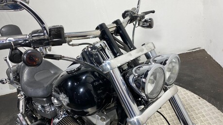 Harley-Davidson Dyna 1584 FXDF Fat Bob 53