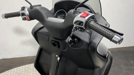 Piaggio MP3 MP3 400 IE LT SPORT 31