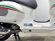 Piaggio Vespa GTS VESPA GTS 300 SUPER ABS 3