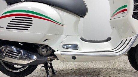 Piaggio Vespa GTS VESPA GTS 300 SUPER ABS 3