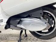Piaggio Vespa GTS VESPA GTS 300 SUPER ABS 4