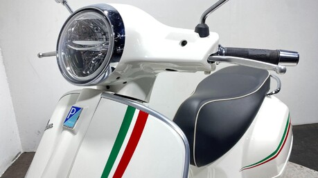 Piaggio Vespa GTS VESPA GTS 300 SUPER ABS 20
