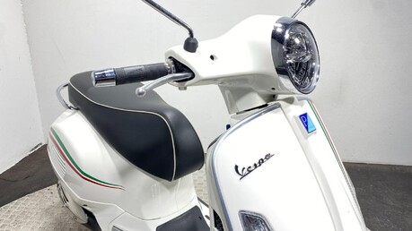 Piaggio Vespa GTS VESPA GTS 300 SUPER ABS 21
