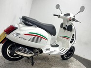 Piaggio Vespa GTS VESPA GTS 300 SUPER ABS 22