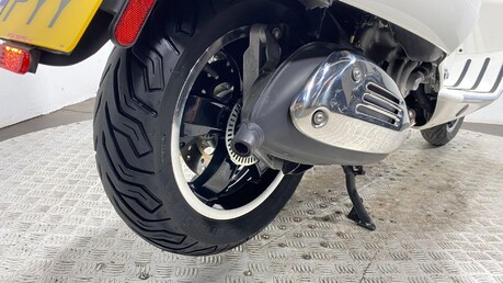 Piaggio Vespa GTS VESPA GTS 300 SUPER ABS 26