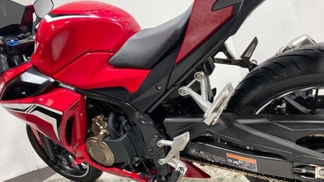 Honda CBR500R CBR 500 RA-M 32