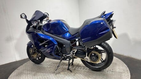 Triumph Sprint SPRINT ST 1050 9