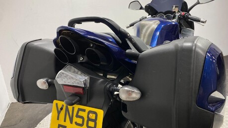 Triumph Sprint SPRINT ST 1050 35