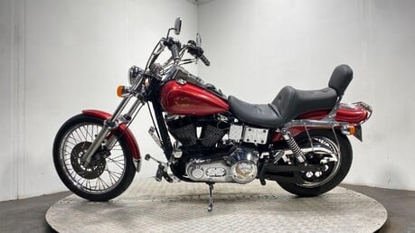 Harley-Davidson Dyna Wide Glide FXDWG 2