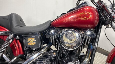Harley-Davidson Dyna Wide Glide FXDWG 11