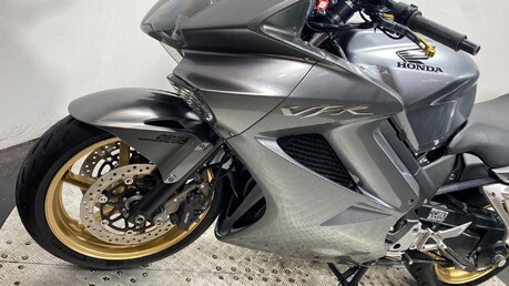 Honda VFR VFR 800 A-9 20