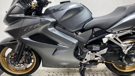 Honda VFR VFR 800 A-9 45