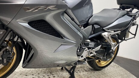 Honda VFR VFR 800 A-9 48