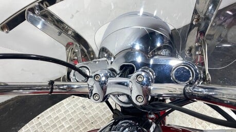 Harley-Davidson Dyna 1690 FLD Switchback 4