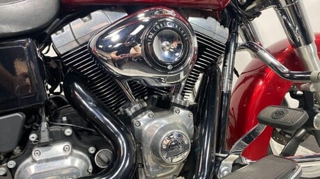 Harley-Davidson Dyna 1690 FLD Switchback 13