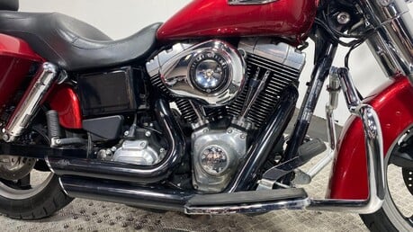 Harley-Davidson Dyna 1690 FLD Switchback 14
