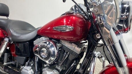 Harley-Davidson Dyna 1690 FLD Switchback 26