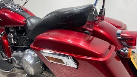 Harley-Davidson Dyna 1690 FLD Switchback 30