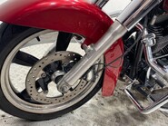 Harley-Davidson Dyna 1690 FLD Switchback 41