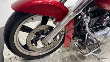 Harley-Davidson Dyna 1690 FLD Switchback 41