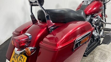Harley-Davidson Dyna 1690 FLD Switchback 44