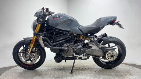 Ducati Monster M1200 S 4