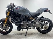 Ducati Monster M1200 S 9