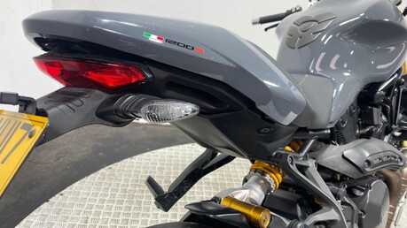 Ducati Monster M1200 S 33