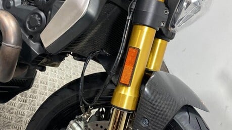 Ducati Monster M1200 S 39