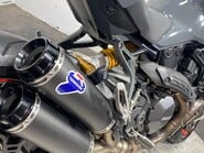 Ducati Monster M1200 S 47