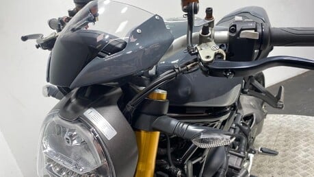 Ducati Monster M1200 S 13