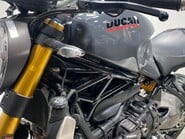 Ducati Monster M1200 S 44