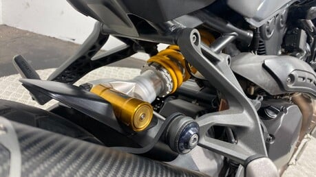 Ducati Monster M1200 S 50