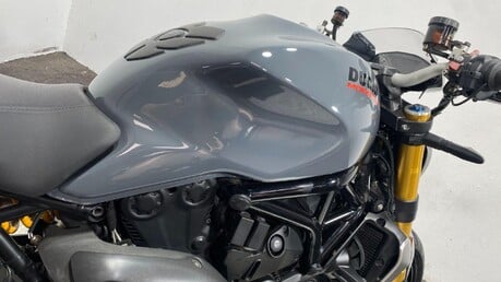Ducati Monster M1200 S 53