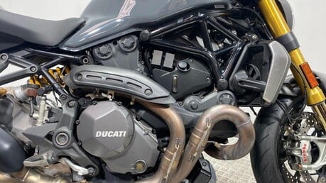Ducati Monster M1200 S 20