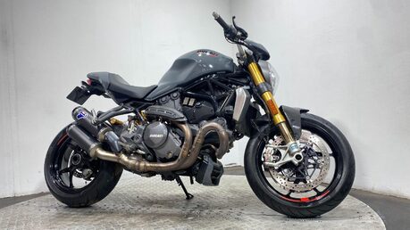 Ducati Monster M1200 S 2