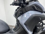 Yamaha Tricity 300 MWD 300 TRICITY 300 17