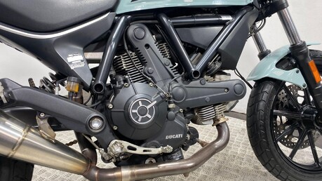 Ducati Scrambler 400 SCRAMBLER SIXTY2 9