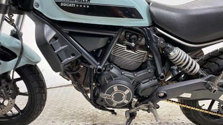 Ducati Scrambler 400 SCRAMBLER SIXTY2 11