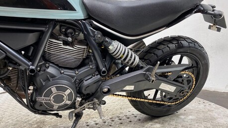 Ducati Scrambler 400 SCRAMBLER SIXTY2 12