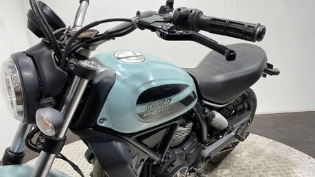 Ducati Scrambler 400 SCRAMBLER SIXTY2 20