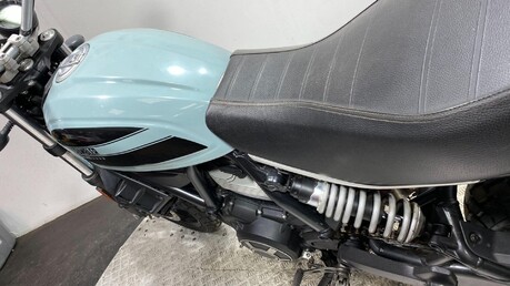 Ducati Scrambler 400 SCRAMBLER SIXTY2 26