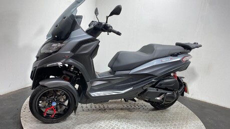 Piaggio MP3 400 HPE Sport CVT Euro 5 8