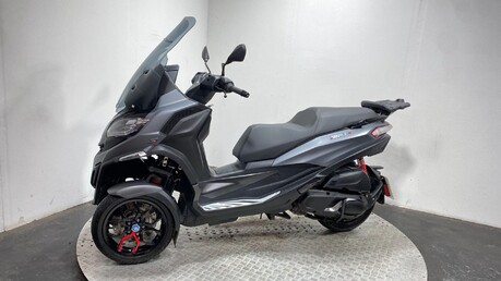 Piaggio MP3 400 HPE Sport CVT Euro 5 11
