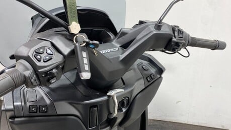 Piaggio MP3 400 HPE Sport CVT Euro 5 17