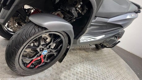 Piaggio MP3 400 HPE Sport CVT Euro 5 20